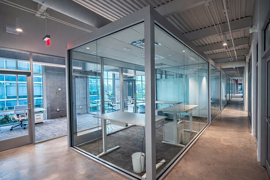 More Photos Of 2500 NE 11th St, Bentonville Coworking Space