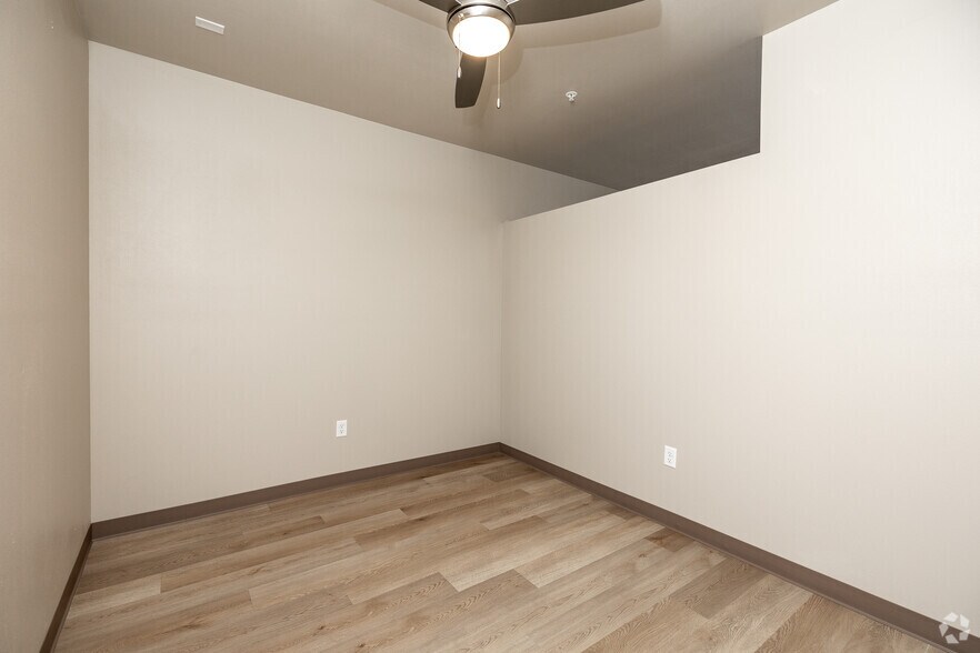 More Photos Of 1163 Baltic Ave, Tiffin Apartments For Lease