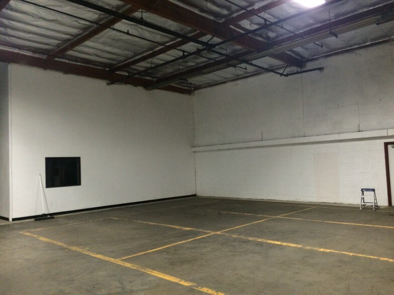 More Photos Of 201 S Cactus Ave, Rialto Manufacturing For Sale