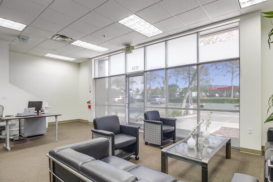 More Photos Of 1568 Lancaster Point Way, San Diego Flex For Sale