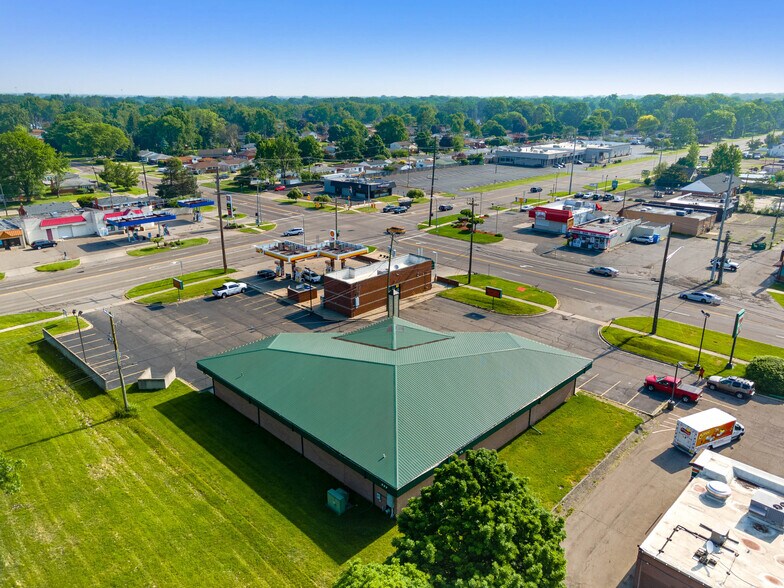 More Photos Of 146 S Venoy Rd, Westland Freestanding For Lease