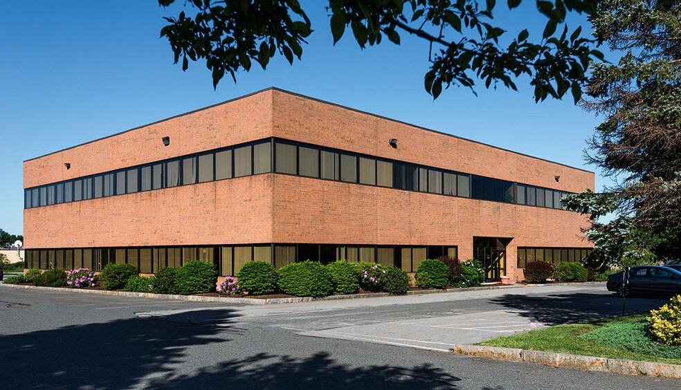 Primary Photo Of 170 Commerce Way, Portsmouth Office For Lease