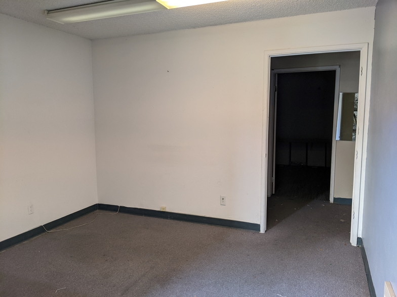 More Photos Of 1061 Shary Cir, Concord Light Manufacturing For Lease