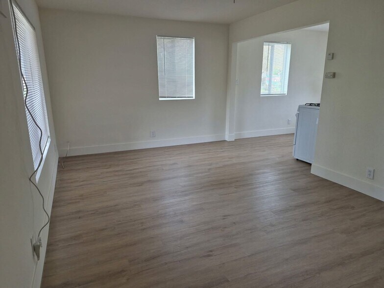 More Photos Of 1617-1621 Lisbon Ave, West Sacramento Apartments For Sale