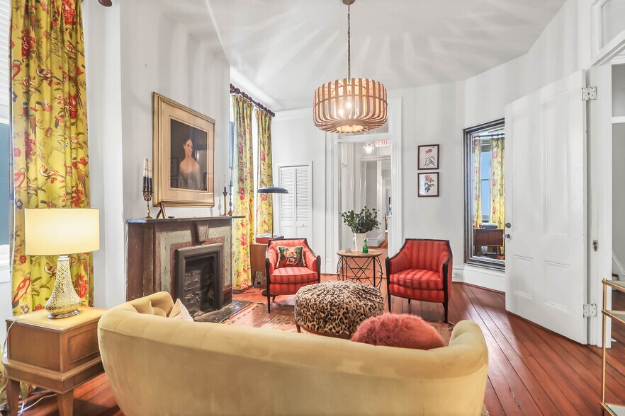 More Photos Of 78 Society St, Charleston Specialty For Sale