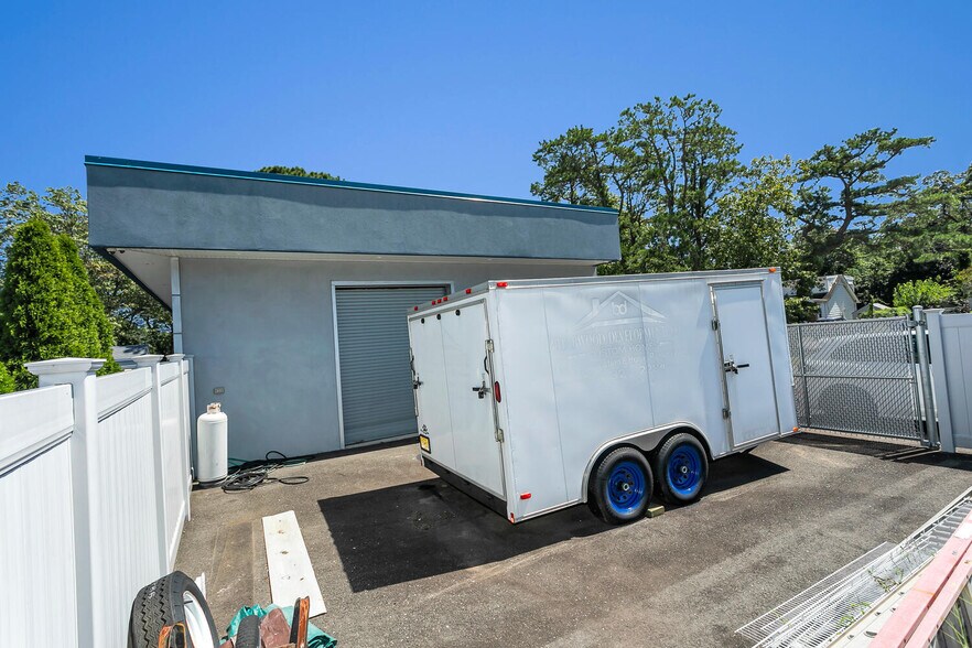 More Photos Of 431 Mantoloking Rd, Brick Storefront Retail Office For Sale