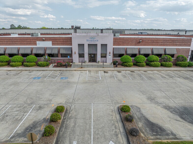 More Photos Of 60 Highway 22, Milledgeville Showroom For Sale