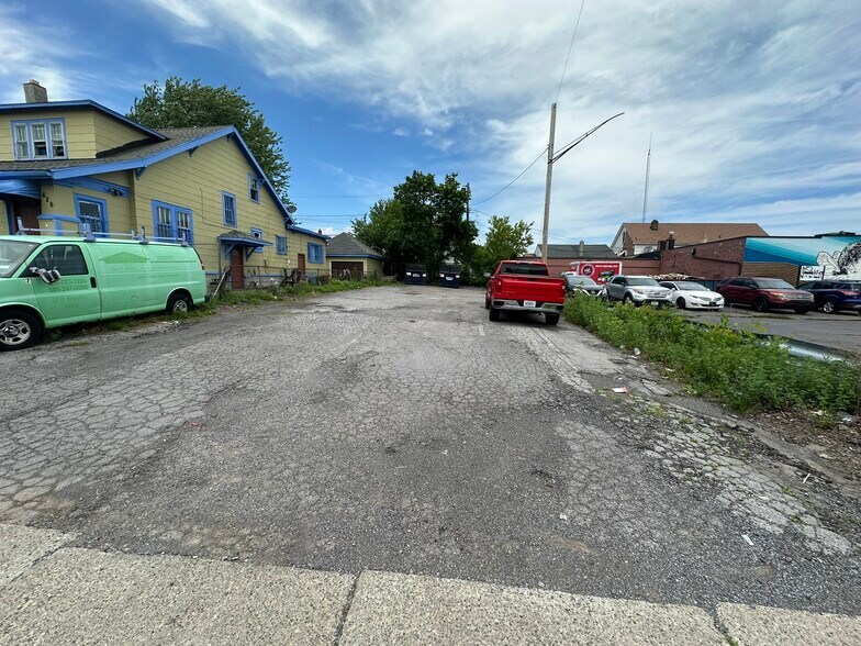 More Photos Of 3146-3148 Bailey Ave, Buffalo Storefront For Sale