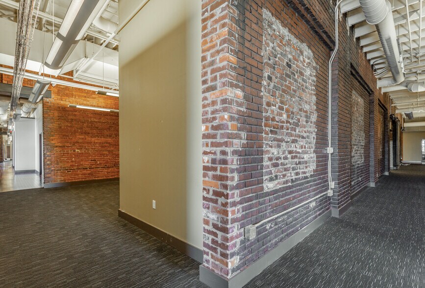 More Photos Of 201 W Main St, Chattanooga Office Residential For Sale