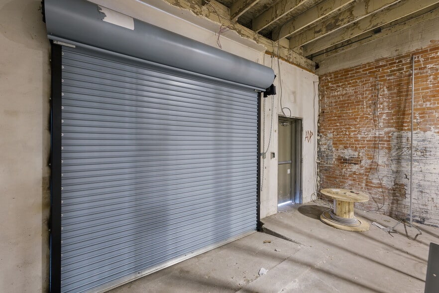 More Photos Of 123 E Bijou St, Colorado Springs Freestanding For Sale