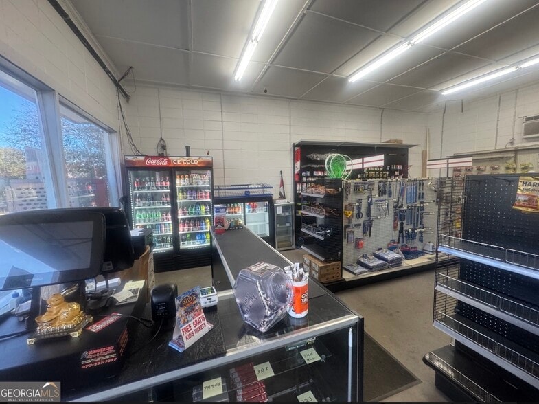 More Photos Of 2886 GA Highway 117, Cadwell General Retail For Sale