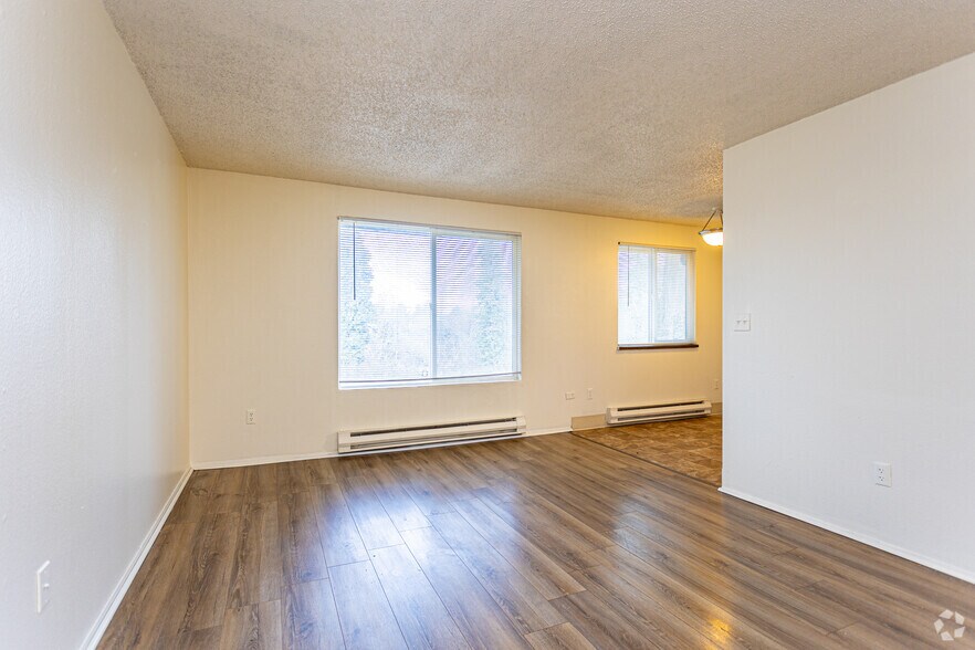 More Photos Of 7515 146th St SW, Lakewood Multifamily For Sale