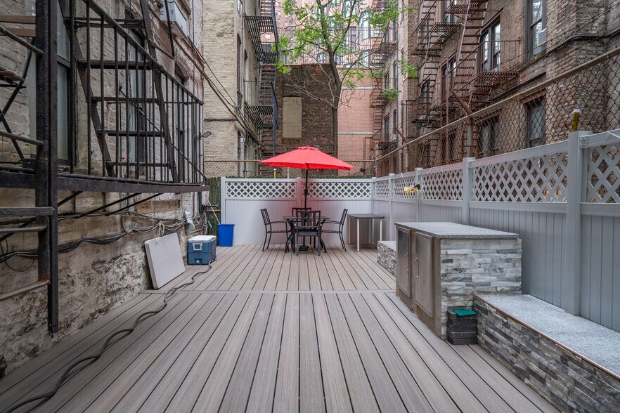 More Photos Of 332 E 95th St, New York Apartments For Sale
