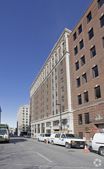 More Photos Of 115-127 W Washington Ave, Madison Apartments For Lease