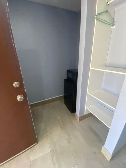 More Photos Of 3400 S US Highway 17/92, Casselberry Hotel For Sale