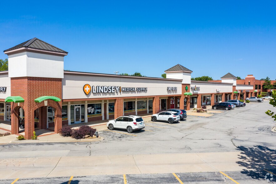 Primary Photo Of 9600-9652 N May Ave, Oklahoma City Storefront Retail Office For Sale