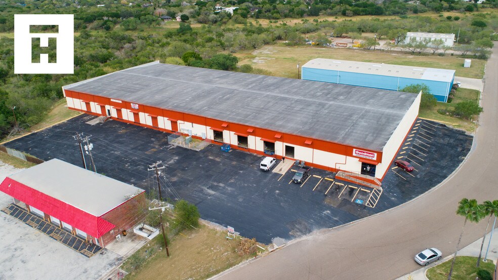More Photos Of 301 Hanmore Industrial Pky, Harlingen Warehouse For Sale