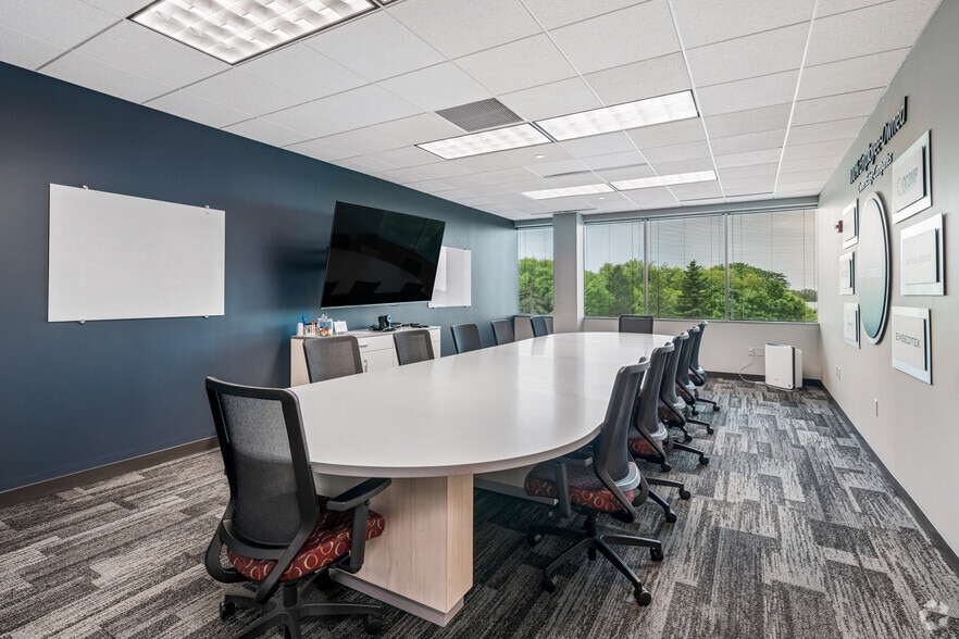 More Photos Of N16W23217 Stone Ridge Dr, Waukesha Office For Sale