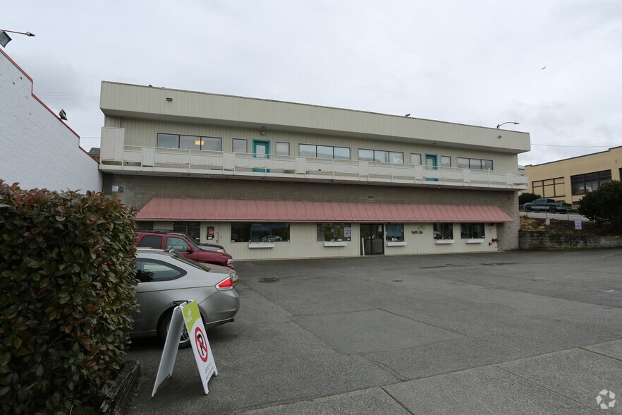 More Photos Of 2931 Rucker Ave, Everett Office For Lease