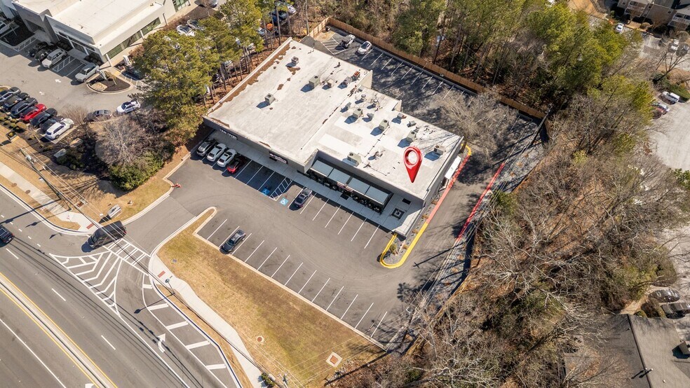 More Photos Of 7855 Roswell Rd, Sandy Springs Freestanding For Lease