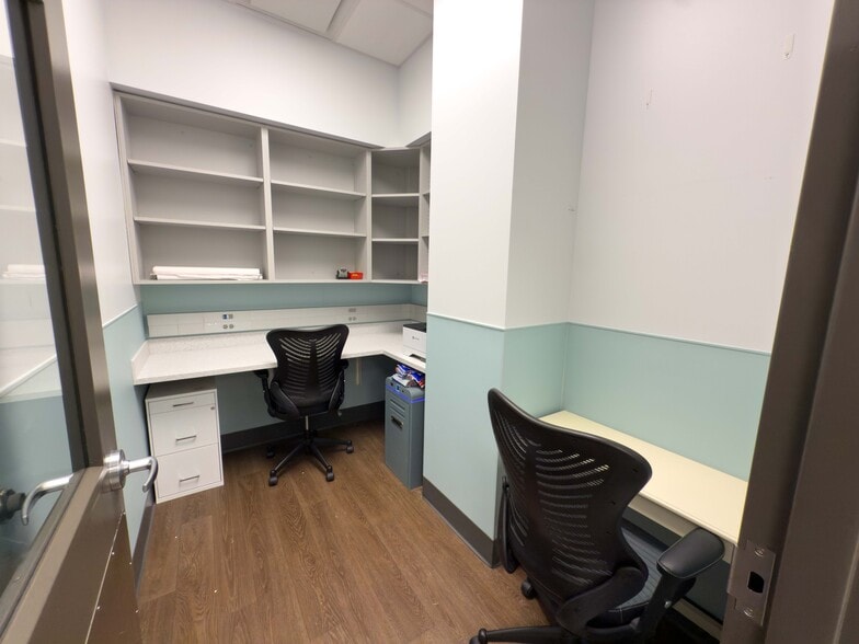More Photos Of 9810-9848 Gilead Rd, Huntersville Unknown For Lease