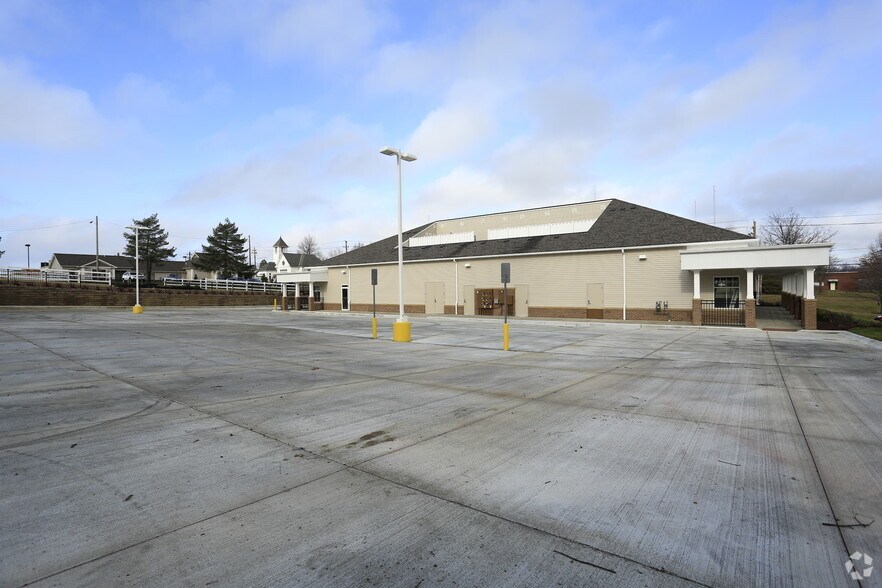 More Photos Of 6285 Royalton Rd, North Royalton Freestanding For Lease