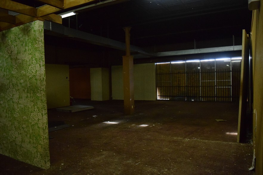 More Photos Of 5217 Broadway Ave, Cleveland Manufacturing For Sale