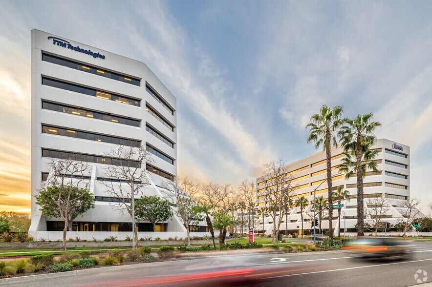 More Photos Of 200 E Sandpointe Ave, Santa Ana Unknown For Lease