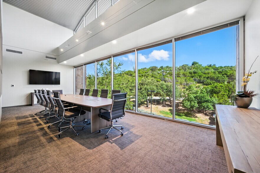 More Photos Of 115 S Wild Basin Rd, Austin Office For Lease
