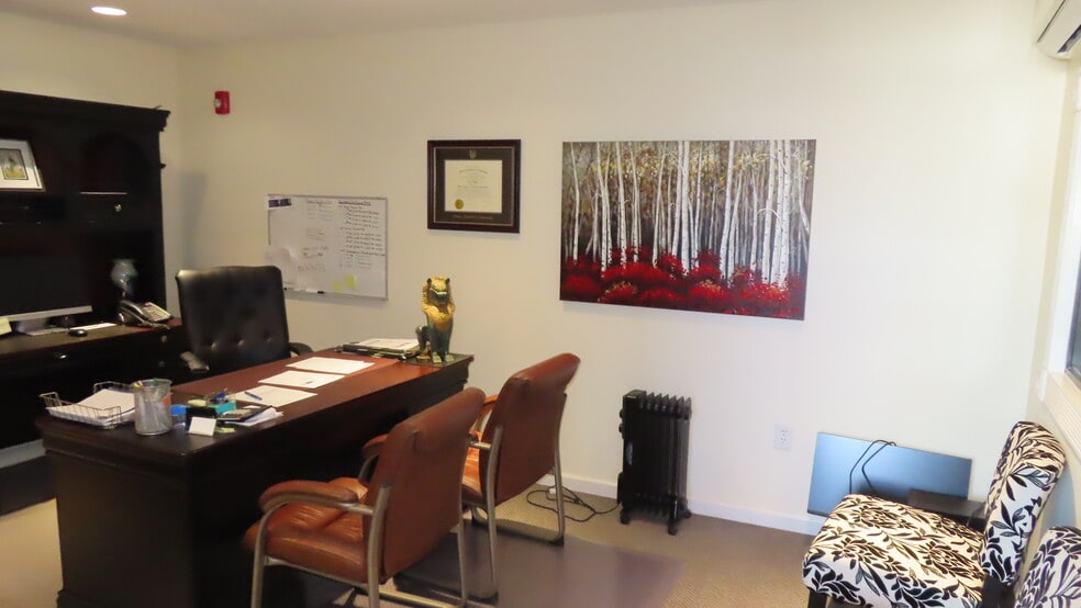 More Photos Of 108 Grant Ave, Plainfield Light Distribution For Lease