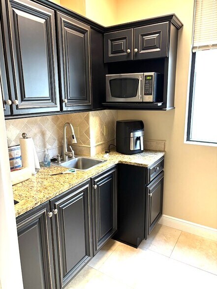 More Photos Of 1515 International Pky, Lake Mary Office For Sale