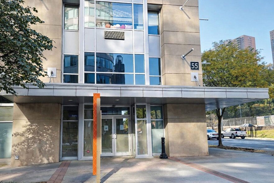 Primary Photo Of 55 Riverwalk Pl, West New York Apartments For Lease