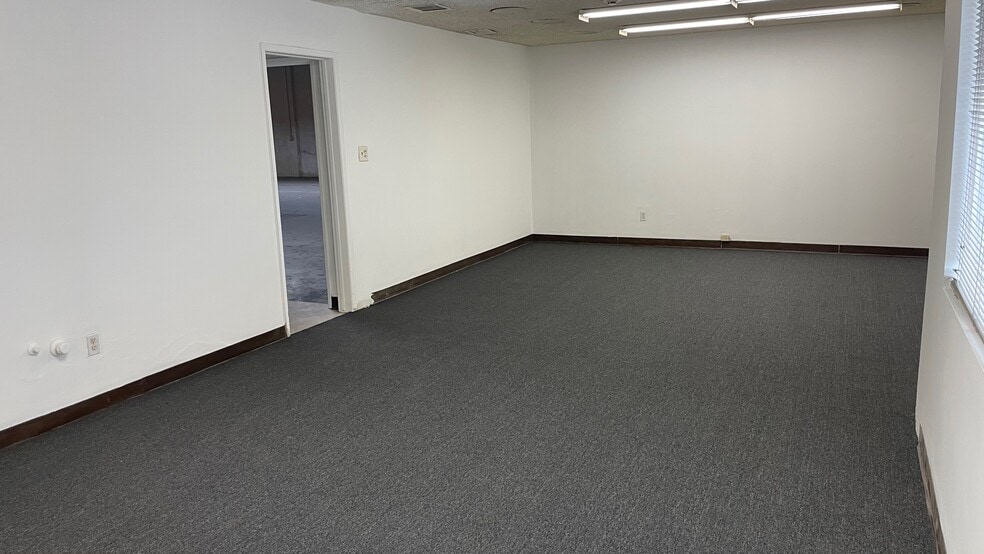 More Photos Of 2110 Edwards Ave, South El Monte Warehouse For Sale