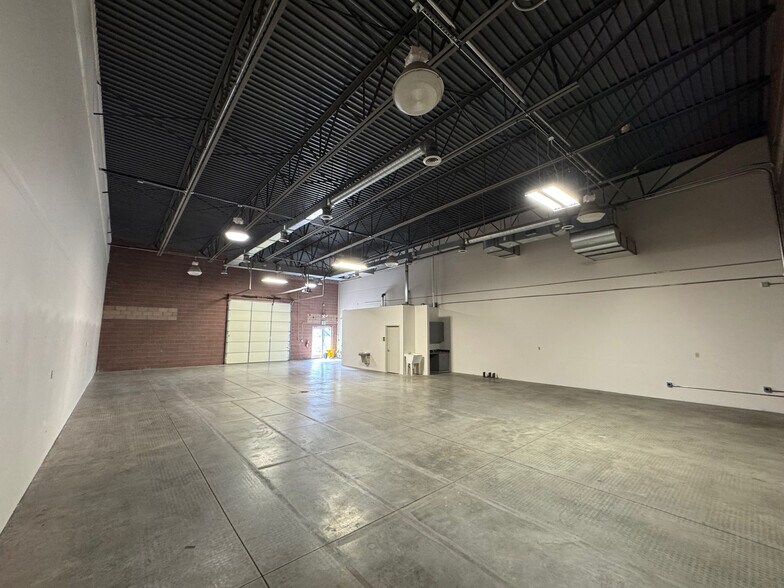 More Photos Of 1075 Ford St, Colorado Springs Warehouse For Lease