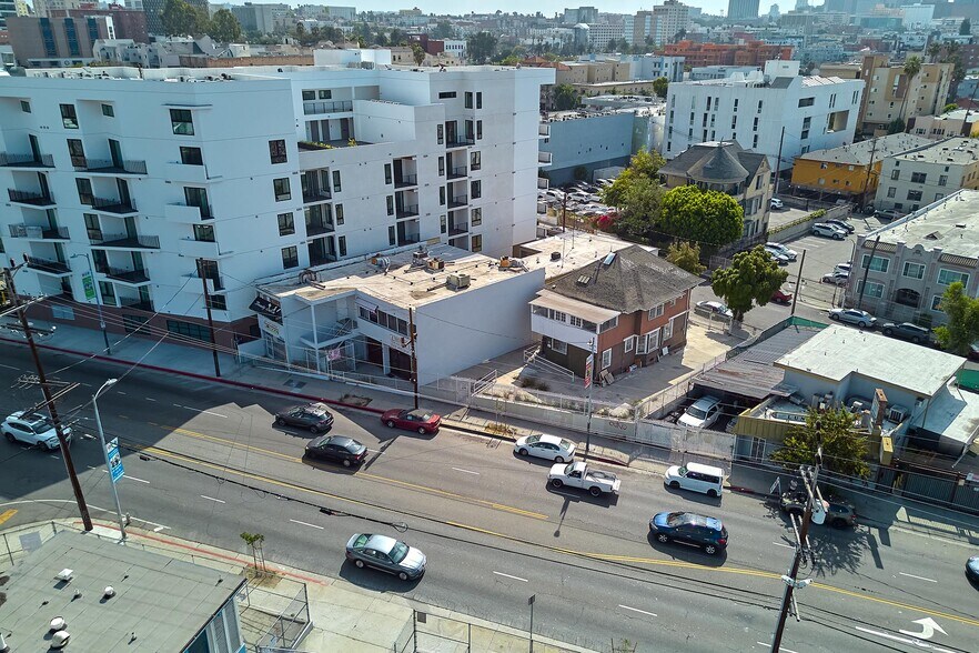 More Photos Of 830 S Hoover St, Los Angeles Storefront Retail Office For Sale