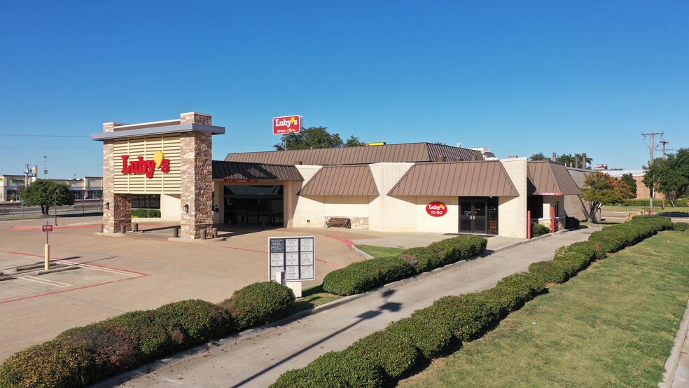 Primary Photo Of 926 E Highway 67, Duncanville Restaurant For Lease