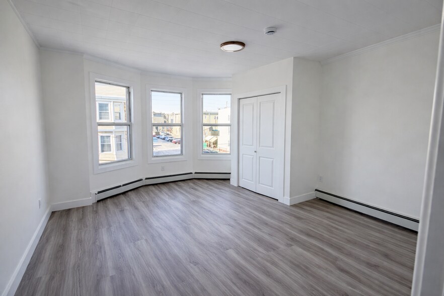 More Photos Of 7 Franklin Ave, Harrison Apartments For Sale