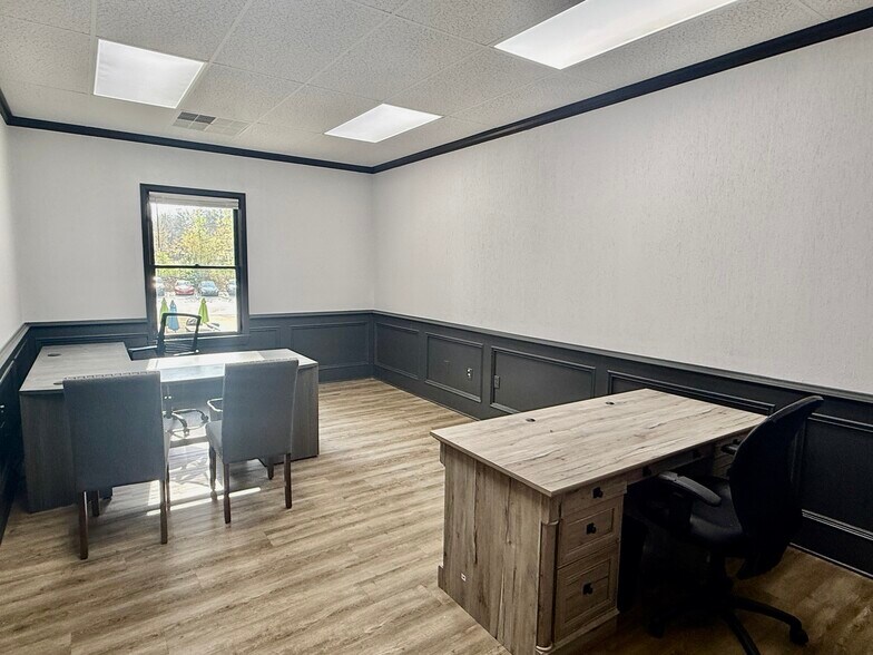 More Photos Of 1155 Hightower Trl, Atlanta Medical For Sale