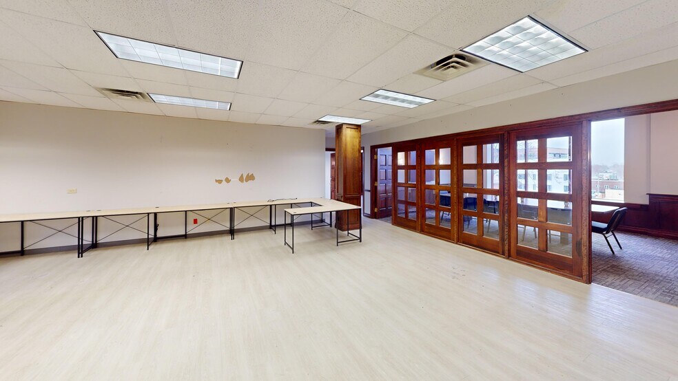 More Photos Of 11 Summer St, Buffalo Medical For Lease