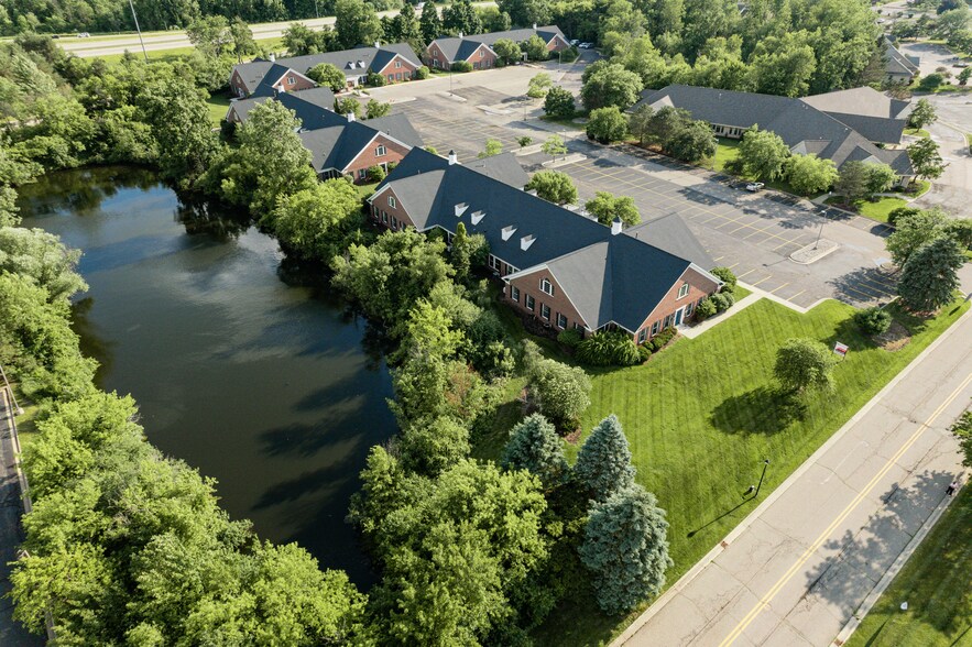 More Photos Of 2365 Woodlake Dr, Okemos Medical For Lease