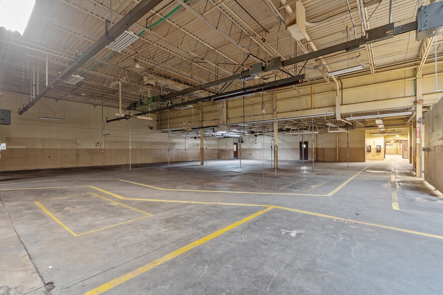 More Photos Of 734 Burnet Ave, Syracuse Manufacturing For Sale