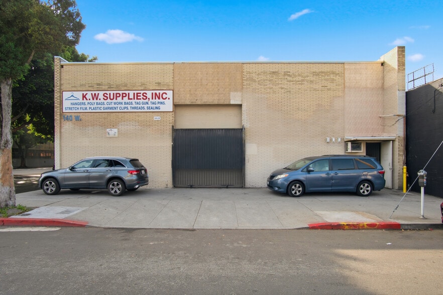 Primary Photo Of 140 W 21st St, Los Angeles Warehouse For Sale