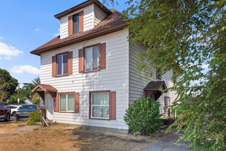 More Photos Of 3011 E Queen Ave, Spokane Apartments For Sale