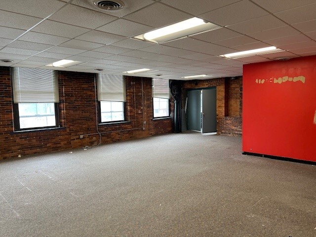 More Photos Of 73 Pickering Rd, Rochester Office For Lease