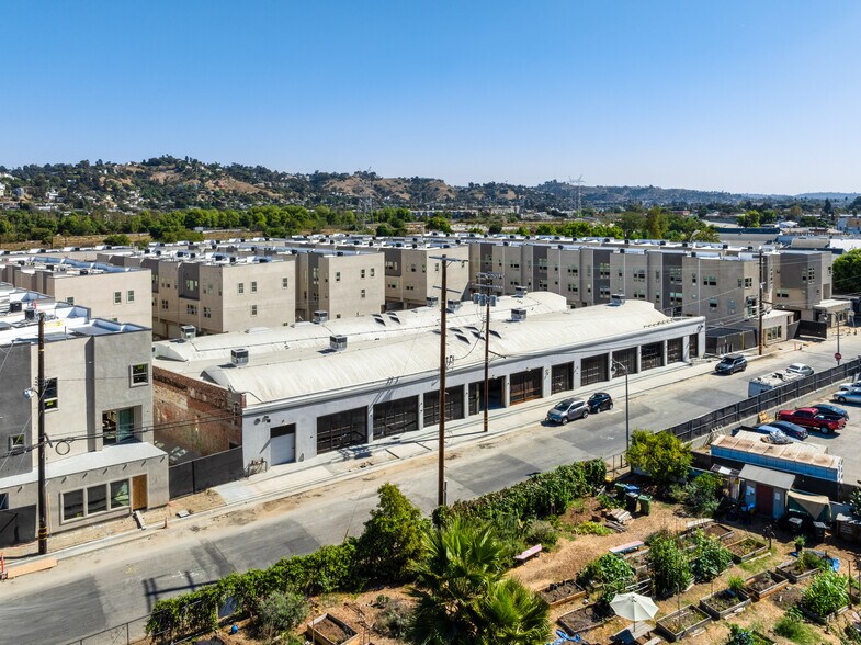 More Photos Of 1801 Blake Ave, Los Angeles Flex For Lease