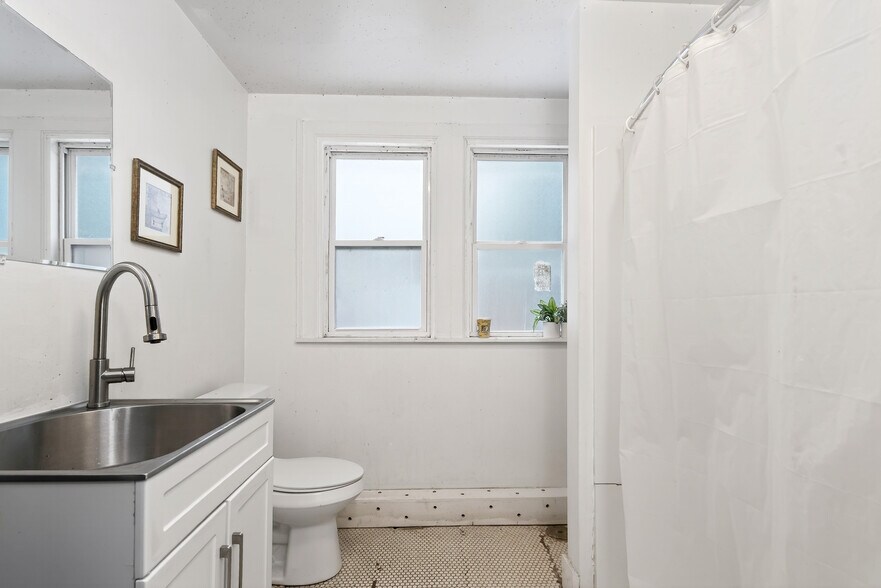 More Photos Of 829 Fillmore Ave, Buffalo Multifamily For Sale