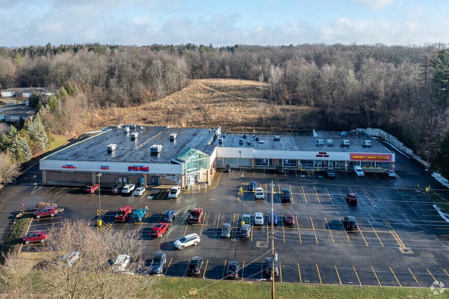 More Photos Of 661 Wooster St, Lodi General Retail For Lease