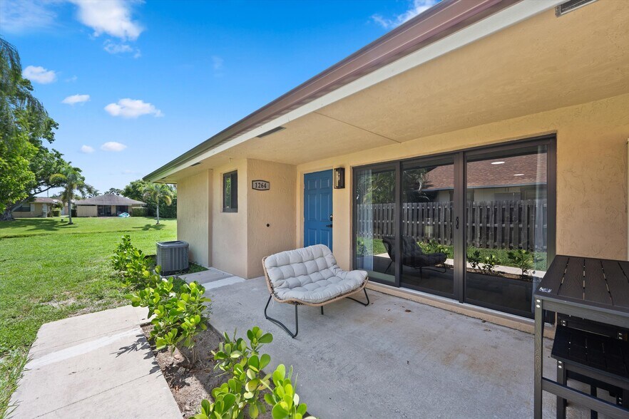More Photos Of 1262 The 12th Fairway, Wellington Apartments For Sale