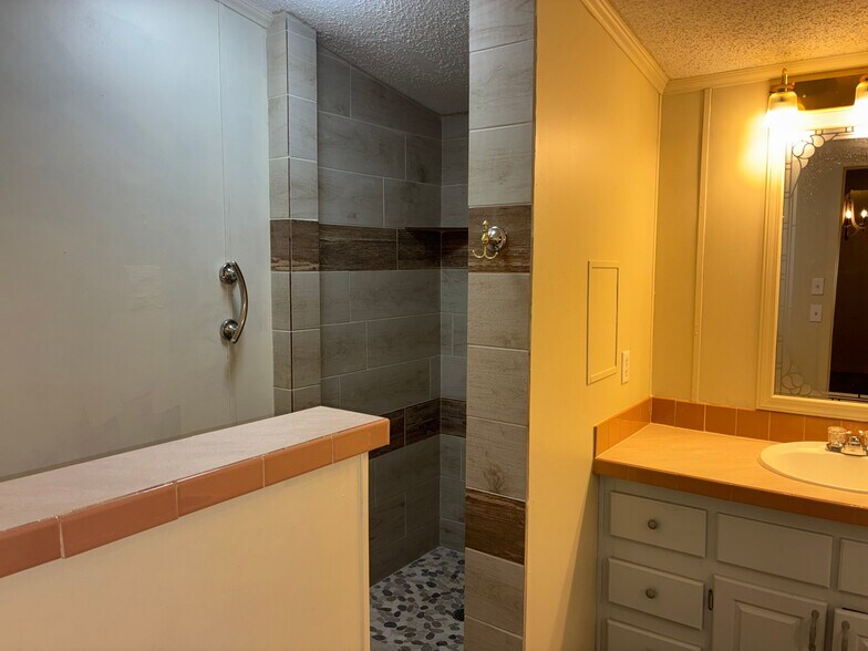 More Photos Of 382 County Road 4450, Kempner Manufactured Housing Mobile Home Park For Sale