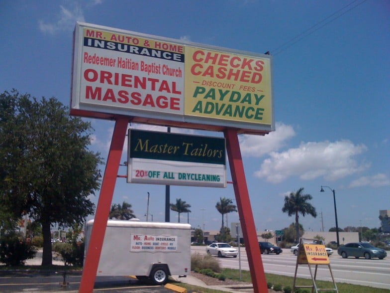 More Photos Of 4120 Cleveland Ave, Fort Myers General Retail For Sale